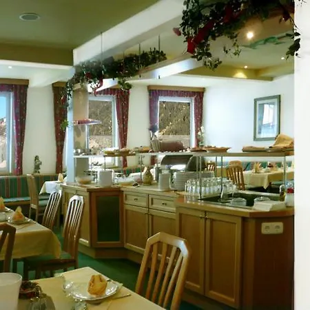 Germania ホテル イシュグル