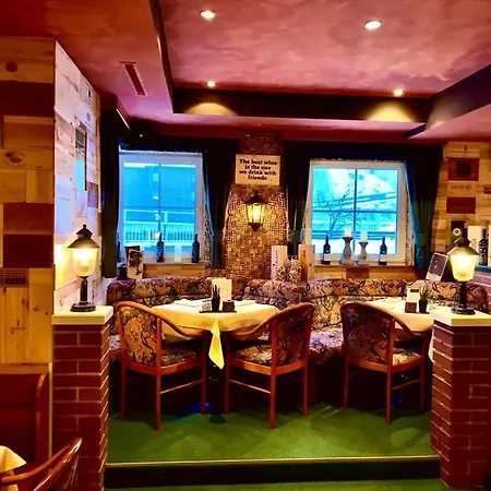 ホテル Germania イシュグル